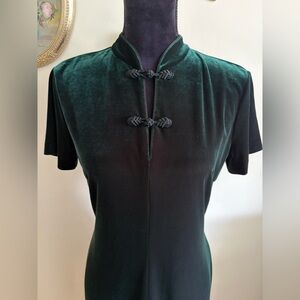 Robbie Bee Dark Green 90s Velvet Cheongsam